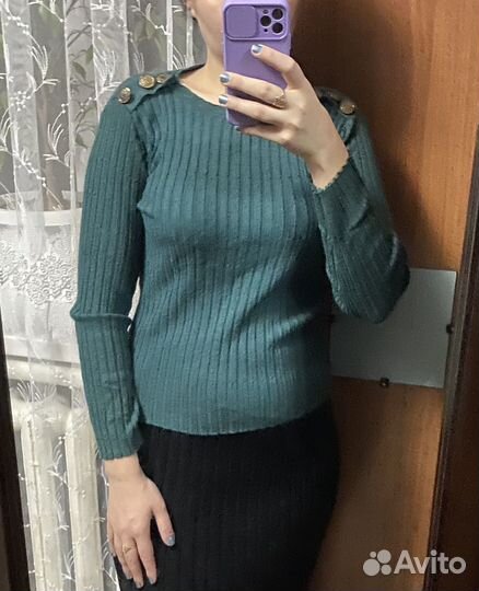 Свитер женский