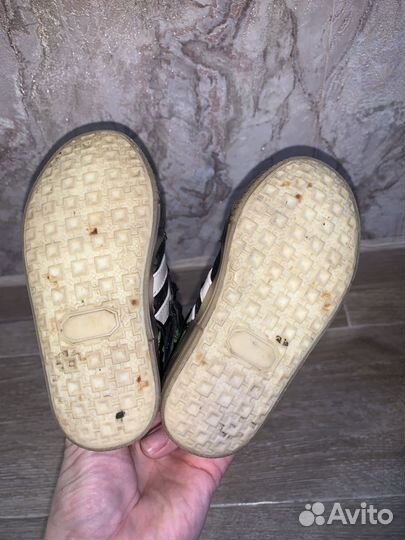 Кроссовки летние