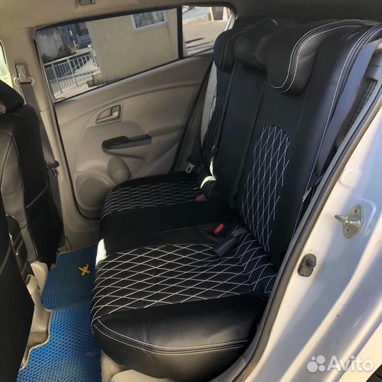 Чехлы на Honda Insight