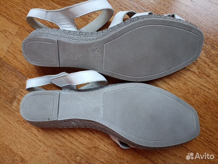 Босоножки, сандалии белые размер 39