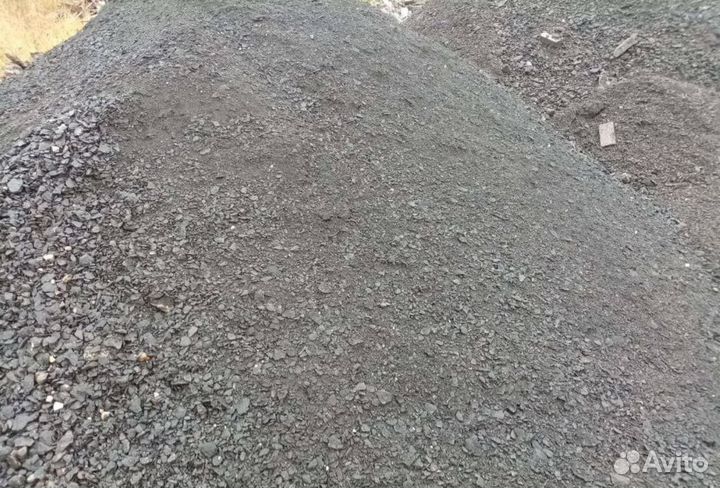 Карьерный песок насыпью