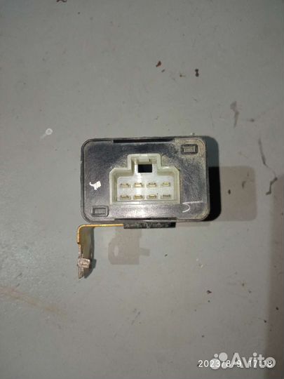 Блок управления центр. замком Nissan primera P10