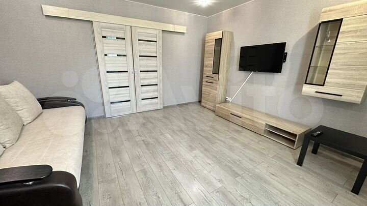 2-к. квартира, 56 м², 10/10 эт.