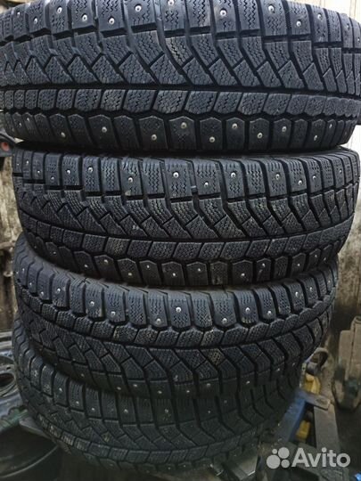 Viatti Brina Nordico V-522 185/70 R14 88H