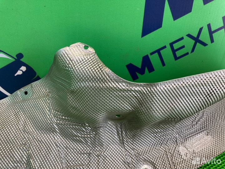 Тепловой экран Bmw X5 E70 N57D30A 2012