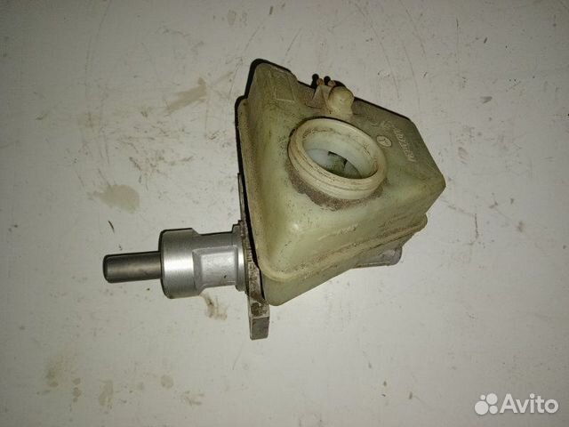 Главный тормозной цилиндр Mercedes-Benz E-Class
