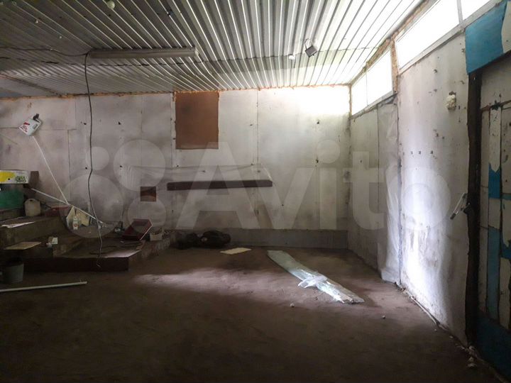 Гараж, > 30 м²