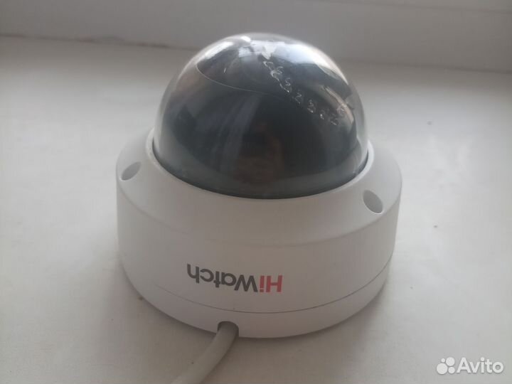 Камера видеонаблюдения купольная