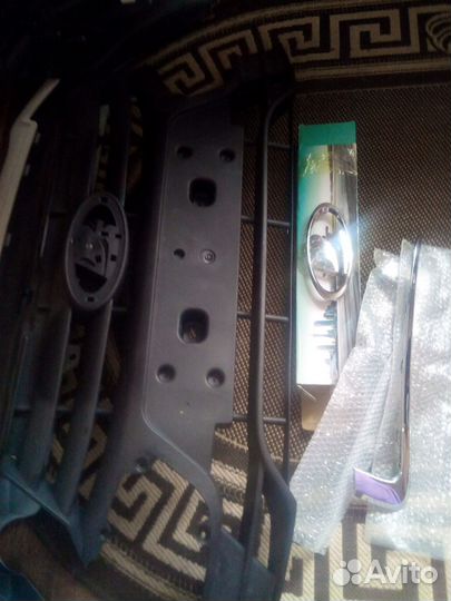 Бампер и решетка на гранту