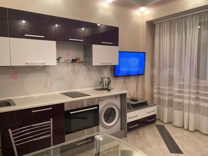 1-к. квартира, 53 м², 8/9 эт.