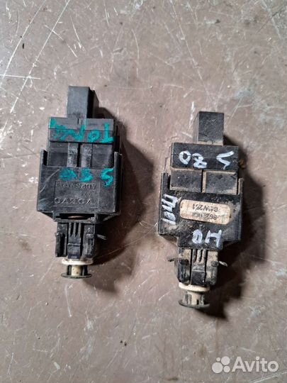 Датчик стоп сигнала Volvo S80