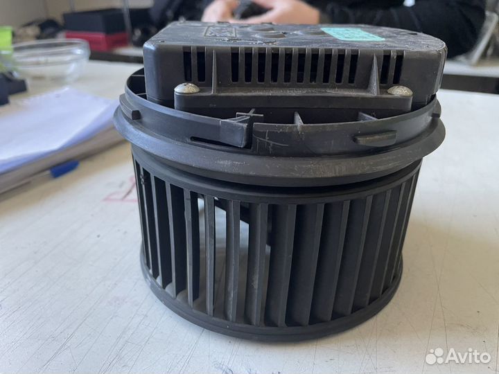 Моторчик отопителя Ford C-Max 2003-2011