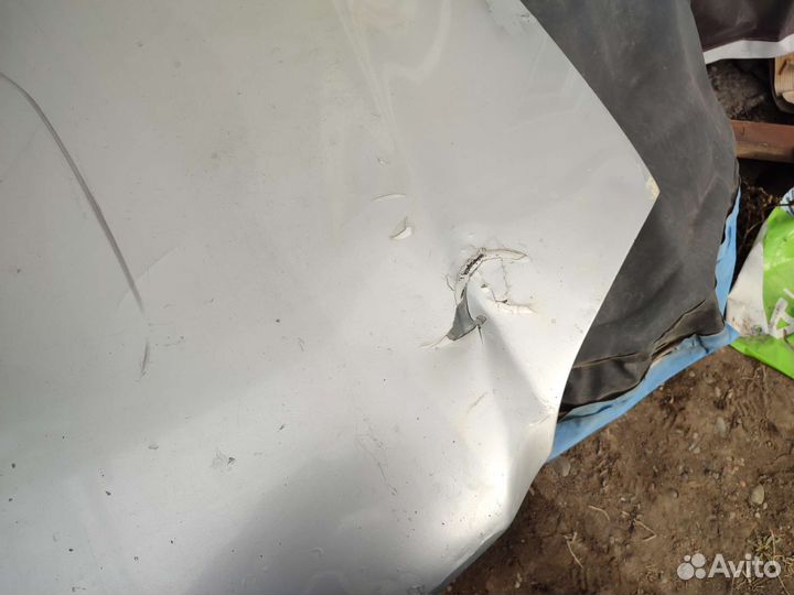 Капот на toyota caldina б/у 2002г. Подогрев тасола