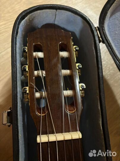 Классическая гитара Cremona
