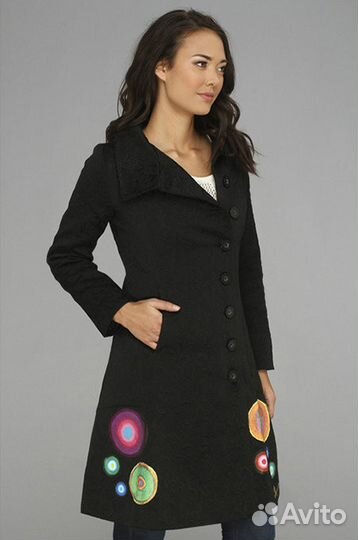 Новое демисезонное пальто Desigual (Испания)