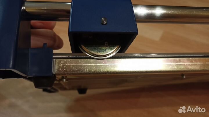 Резак для бумаг б/у