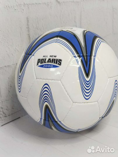 Футбольный мяч