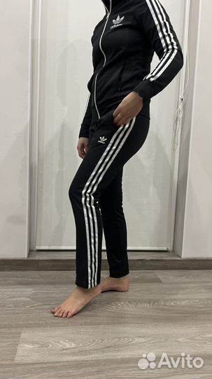 Спортивный костюм adidas