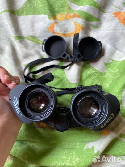 Бинокль canon 16x40. 367ft AT 1000yds