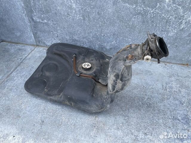 Бак топливный для Volkswagen Golf 2