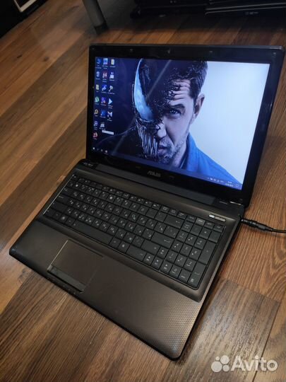 Ноутбук Asus K52D HD 6470M 1гб,4гб памяти,320 HDD