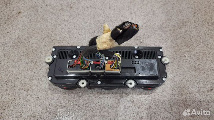 Блок управления климат контролем WV Passat B6