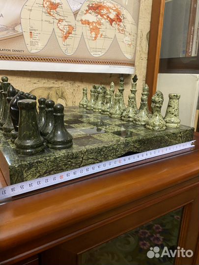 Шахматы из змеевика