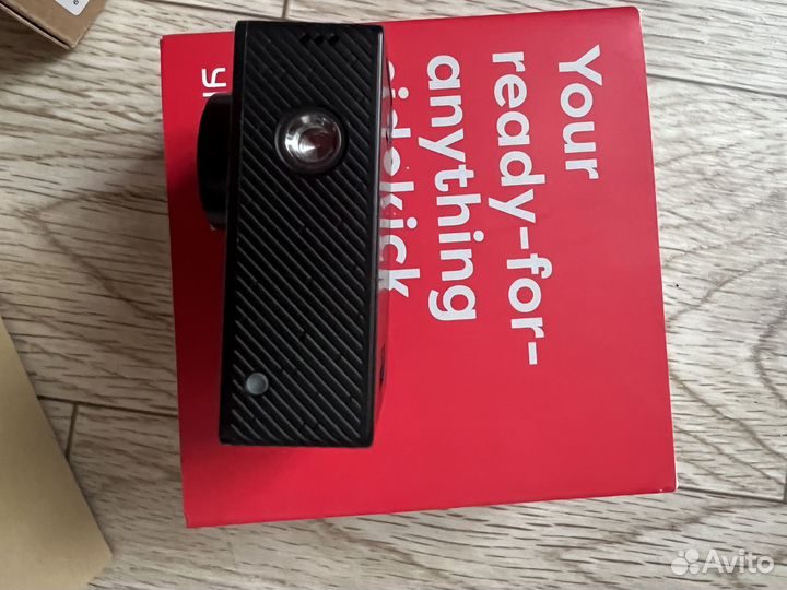 Экшен камера Xiaomi Yi