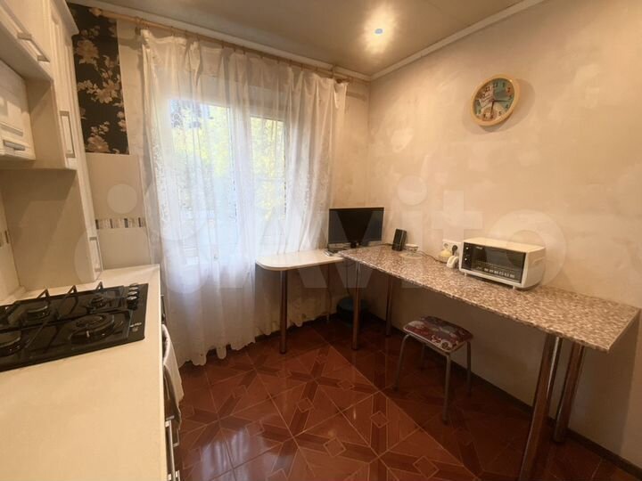 3-к. квартира, 57 м², 3/5 эт.