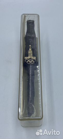 Змей горыныч колит орехи. Олимпиада-80