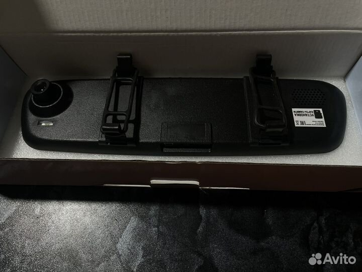 Видеорегистратор-зеркало