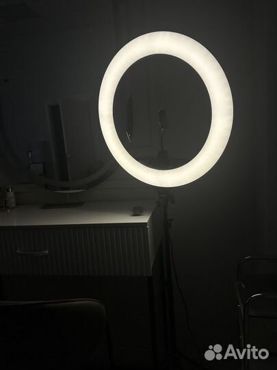 Кольцевая лампа