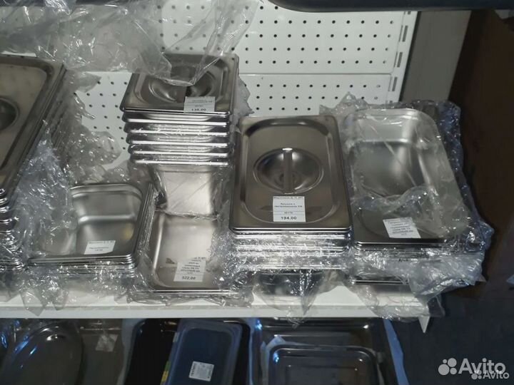 Гастроемкости и лотки