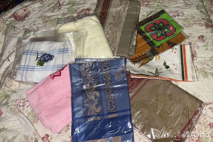 Кухонные и столовые полотенца и салфетки разные