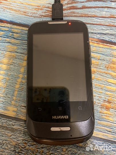 HUAWEI Ascend Y101, 512 МБ
