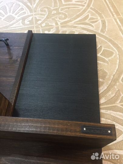 Полка настенная ключница