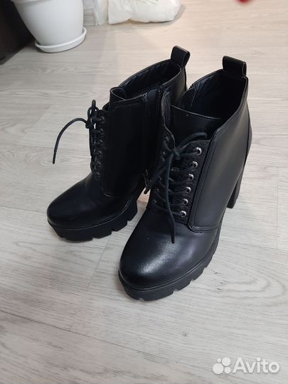 Ботинки демисезонные женские 40 размера