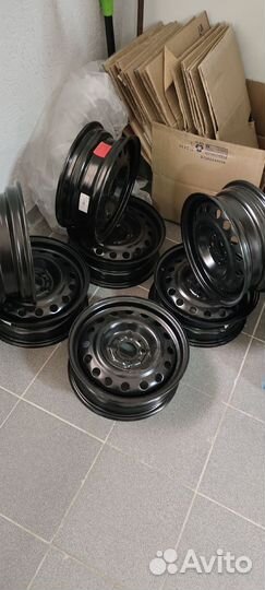 Диски На ваз trebl 5x14 4x98 ET35 DIA58.6 black