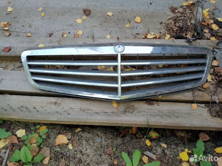 Решетка радиатора mercedes w204