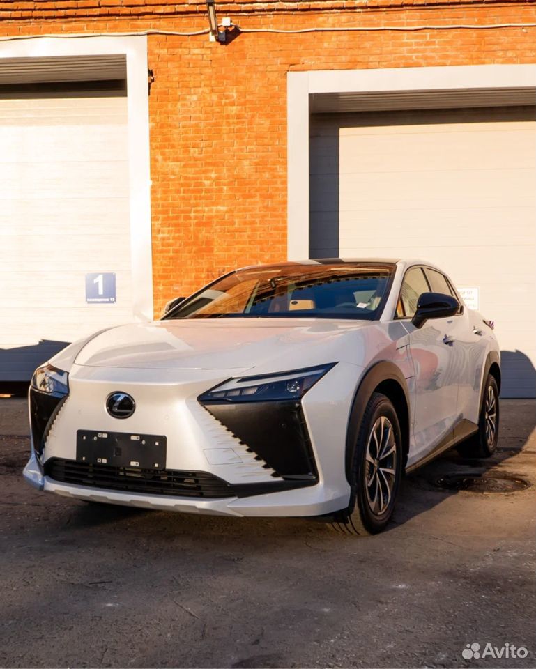 Lexus RZ AT, 2024, 20 км