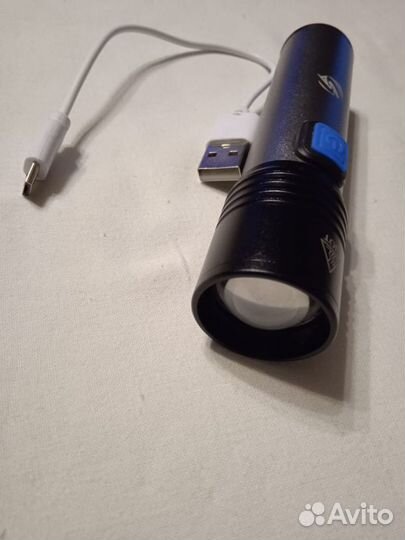 Светодиодный фонарик новый