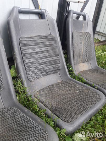 Пластиковые легкие кресла в лодку, катер