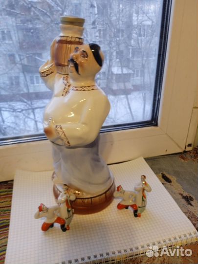 Штоф Казак и статуэтки русский перепляс