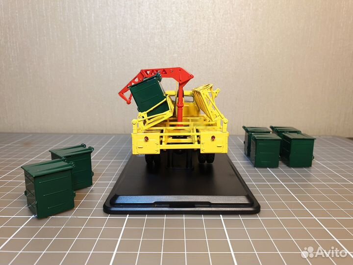 Контейнерный мусоровоз М-30 на базе газ-53 SSM1493