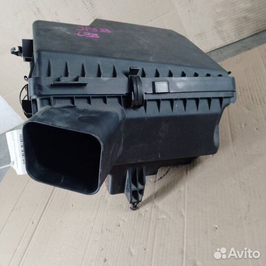 Корпус воздушного фильтра Nissan Teana L33