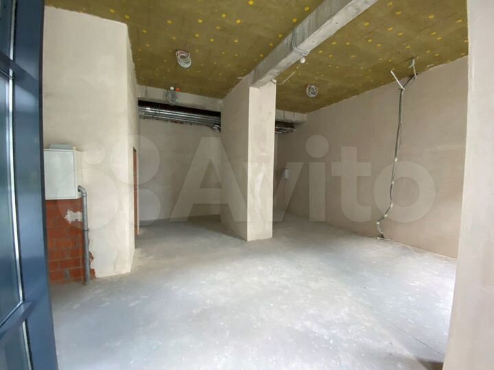 Торговая площадь 61 кв.м