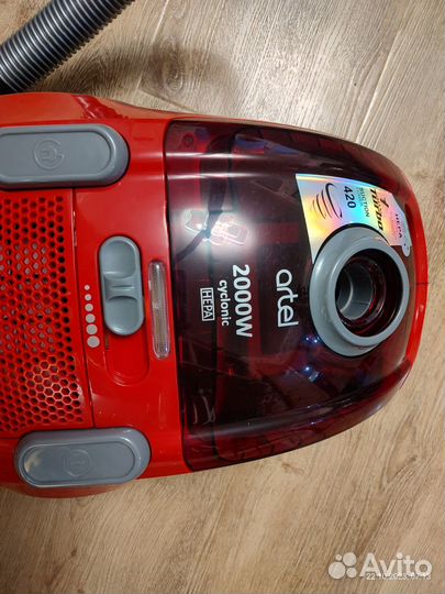 Брендовый пылесос artel 2000W