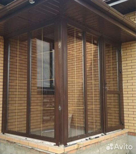 Остекление веранды из пластиковых окон