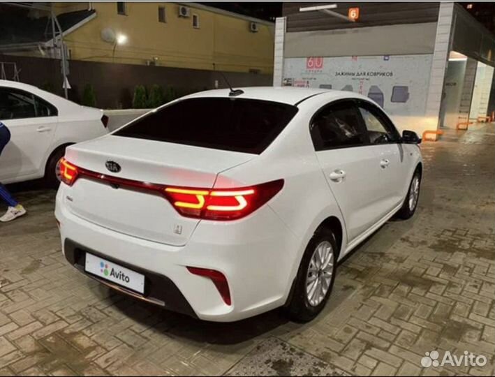 Работа водителем таакси