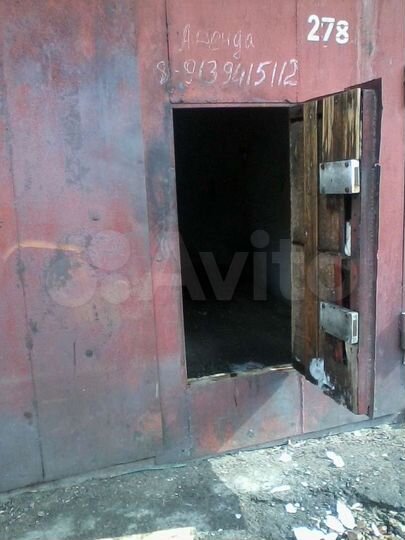 Гараж, > 30 м²